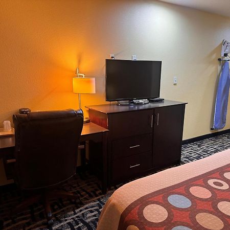 Super 8 By Wyndham Pasadena Hotell Eksteriør bilde