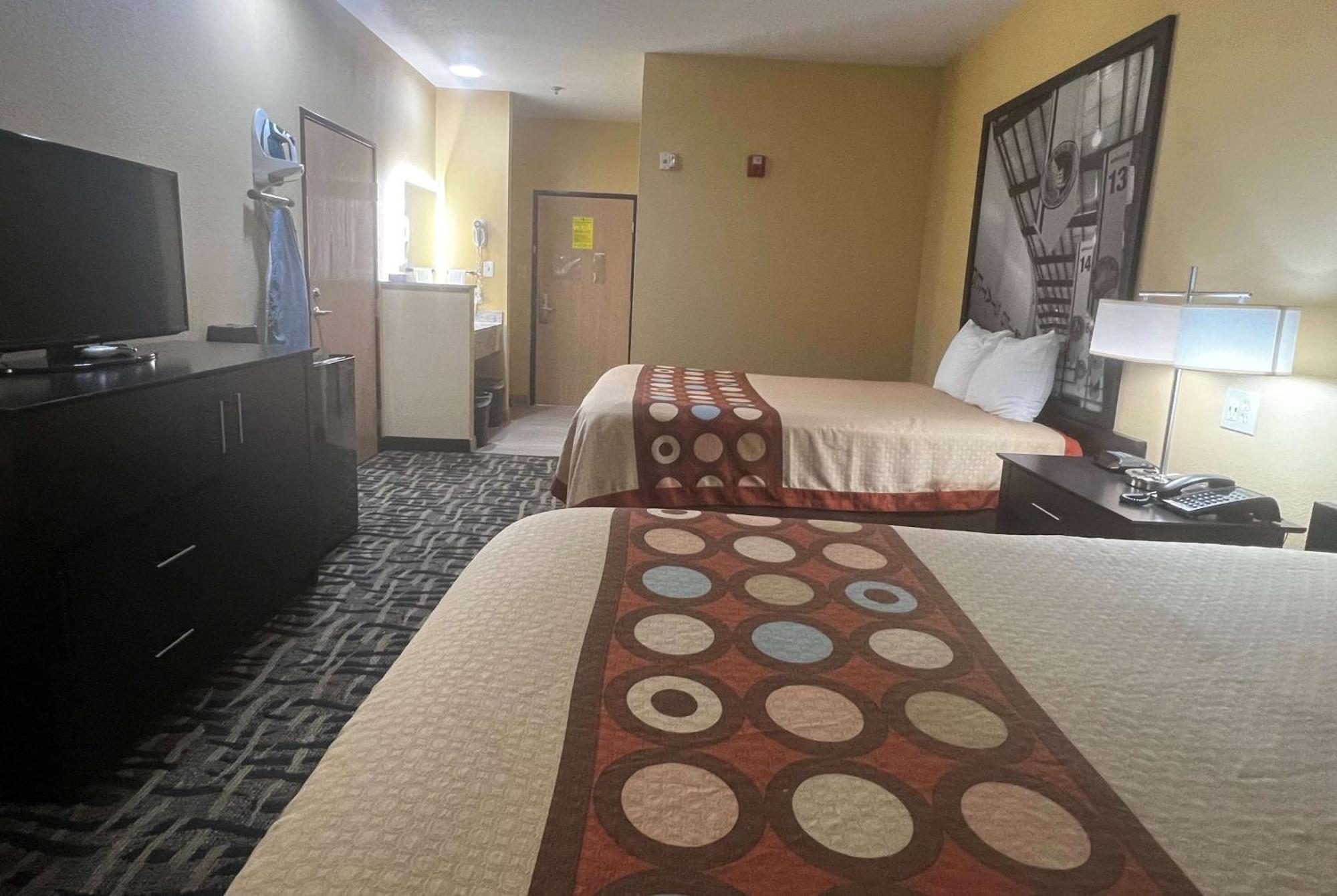 Super 8 By Wyndham Pasadena Hotell Eksteriør bilde