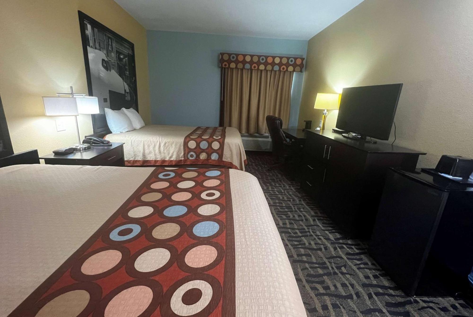Super 8 By Wyndham Pasadena Hotell Eksteriør bilde